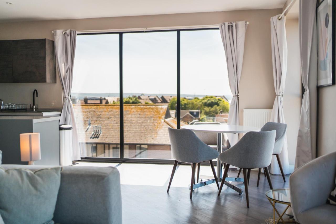 Appartement Penthouse - Harbour Views à Poole Extérieur photo